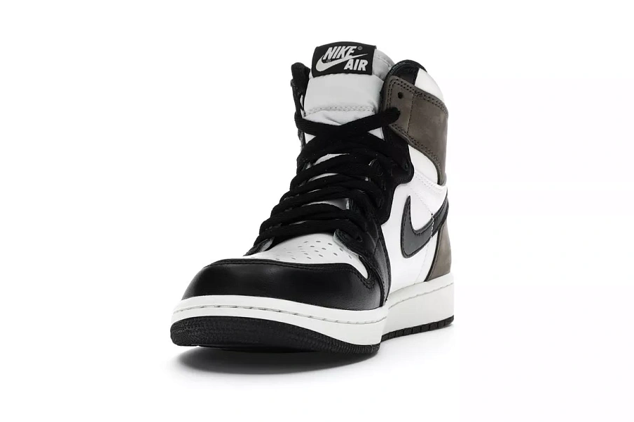 Фото № 6 с приближением к товару «‎Jordan 1 Retro High Dark Mocha»