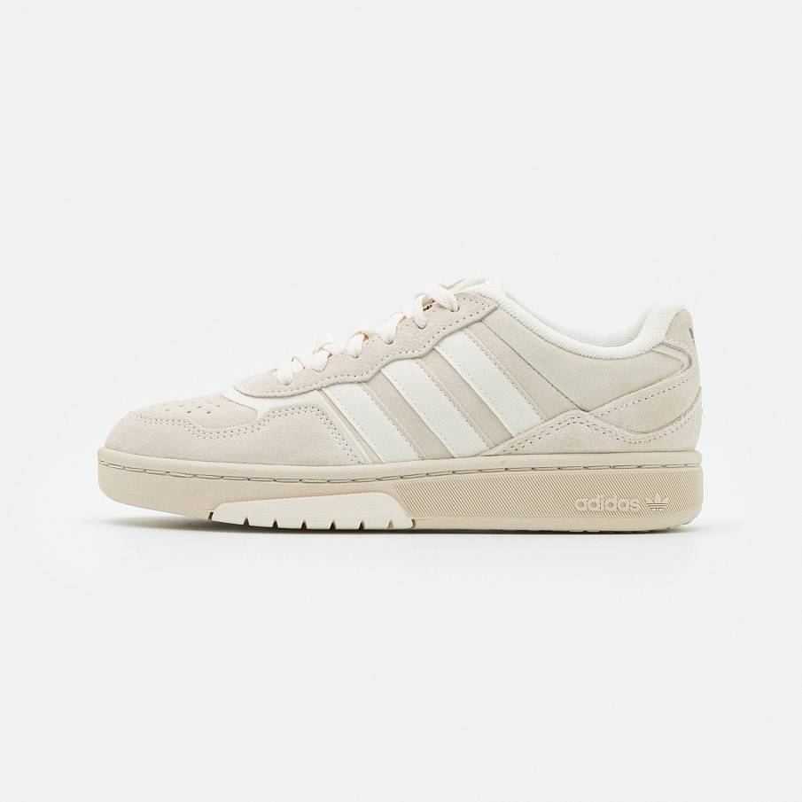 Фото № 1 с приближением к товару «‎Adidas Courtic »