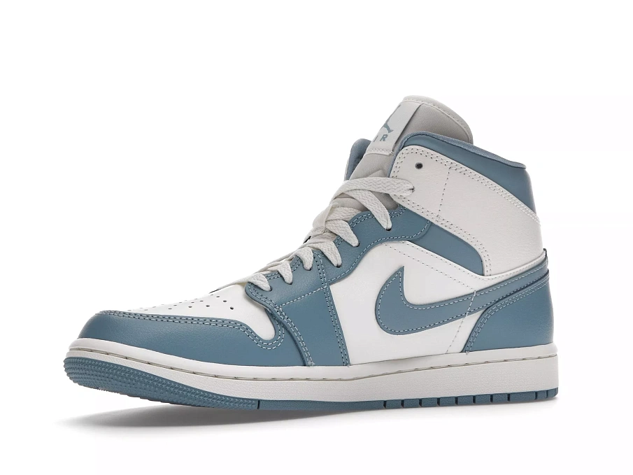 Фото № 6 с приближением к товару «‎Jordan 1 Mid UNC (2022) »