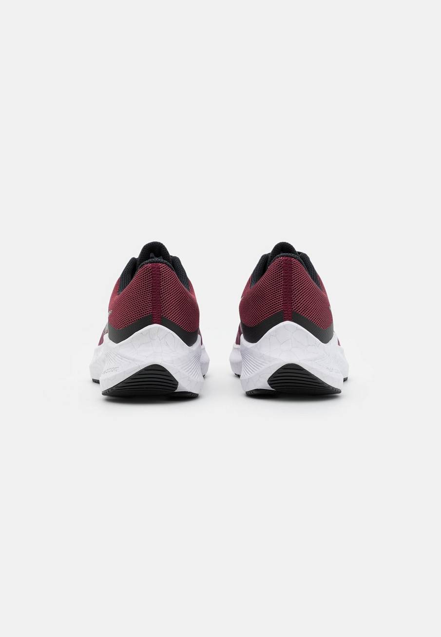 Фото № 3 с приближением к товару «‎Nike Zoom Winflo 8»