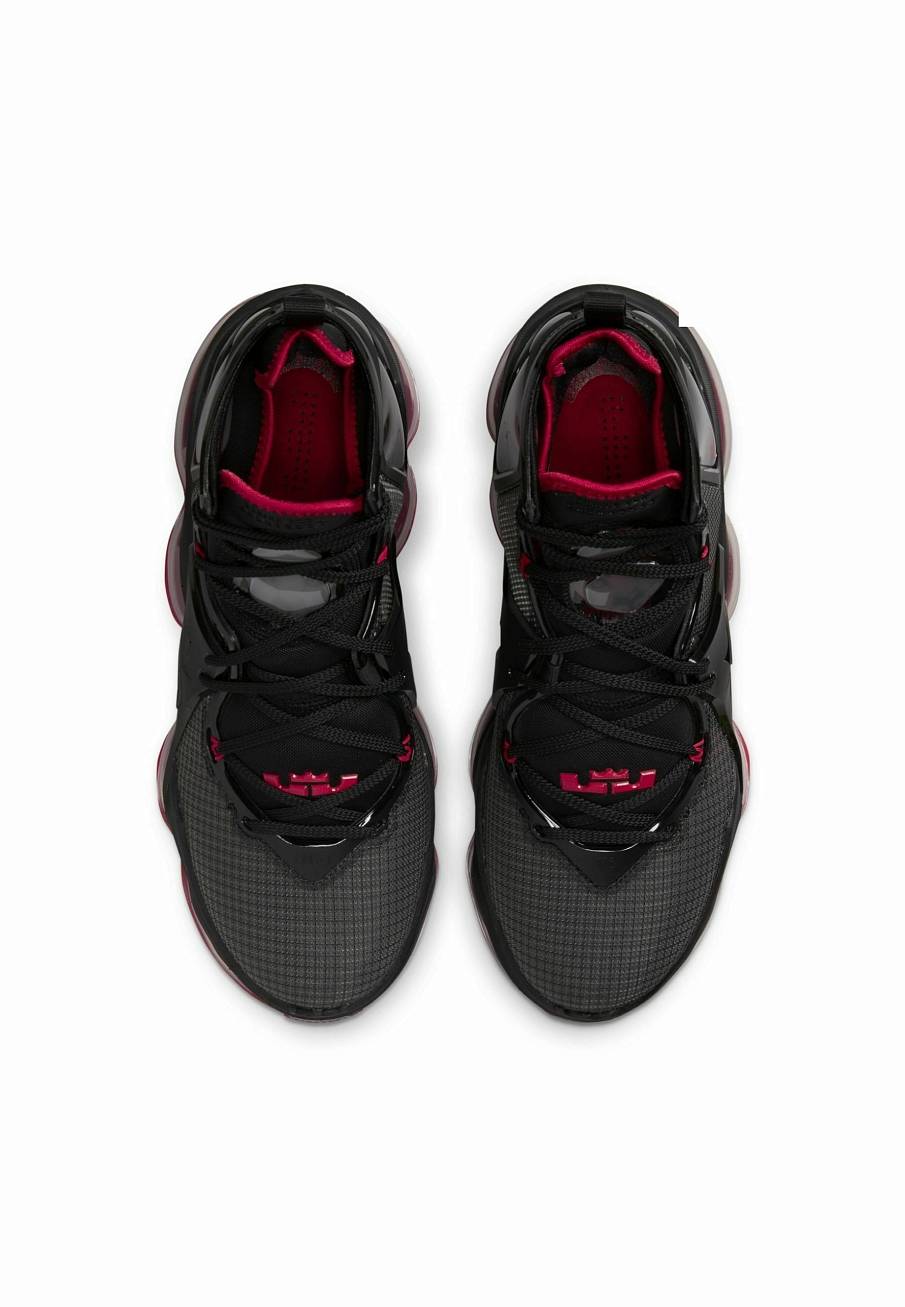 Фото № 3 с приближением к товару «‎Nike Lebron»