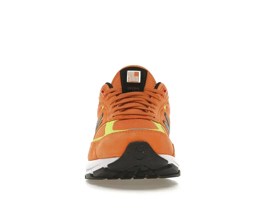 Фото № 2 с приближением к товару «‎New Balance 990v5»
