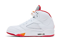 Фото № 4 с приближением к товару «‎Air Jordan Women's 5 Retro OG Sunset 2026»