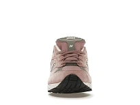 Фото № 2 с приближением к товару «‎New Balance 991»