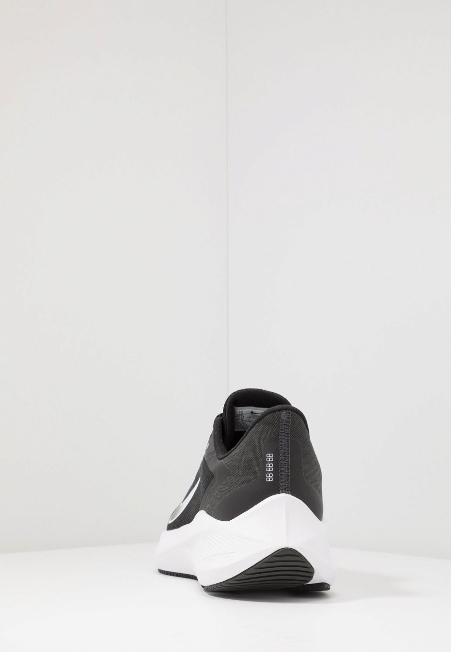 Фото № 4 с приближением к товару «‎Nike Zoom Winflo 7»