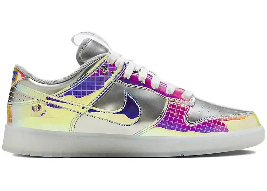 Фото № 1 с приближением к товару «‎Nike Dunk Low Be True Hyperflat»