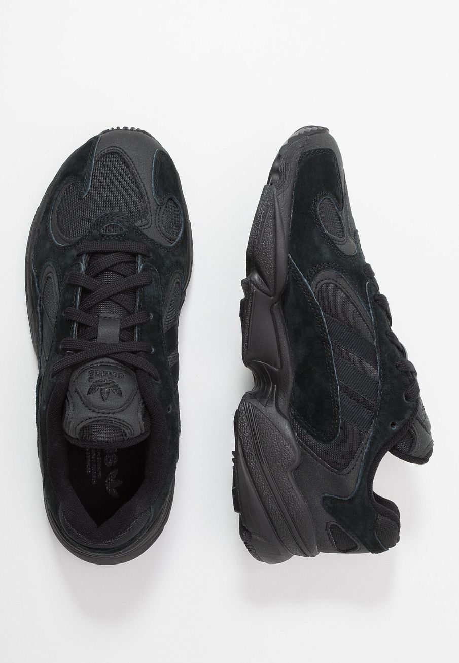 Фото № 3 с приближением к товару «‎Adidas Yung-1 Torsion System Shoes »