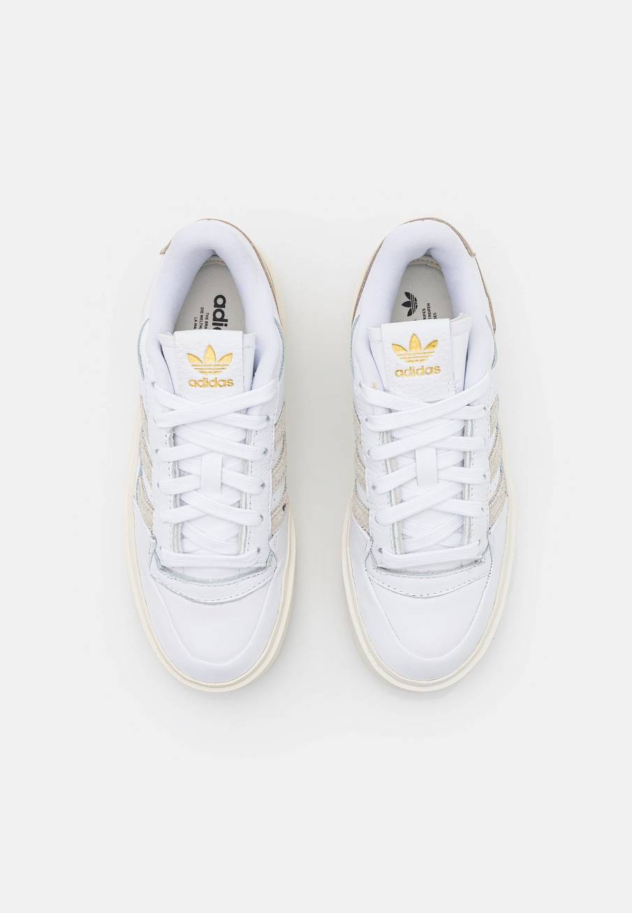 Фото № 5 с приближением к товару «‎Adidas Forum Bonega »