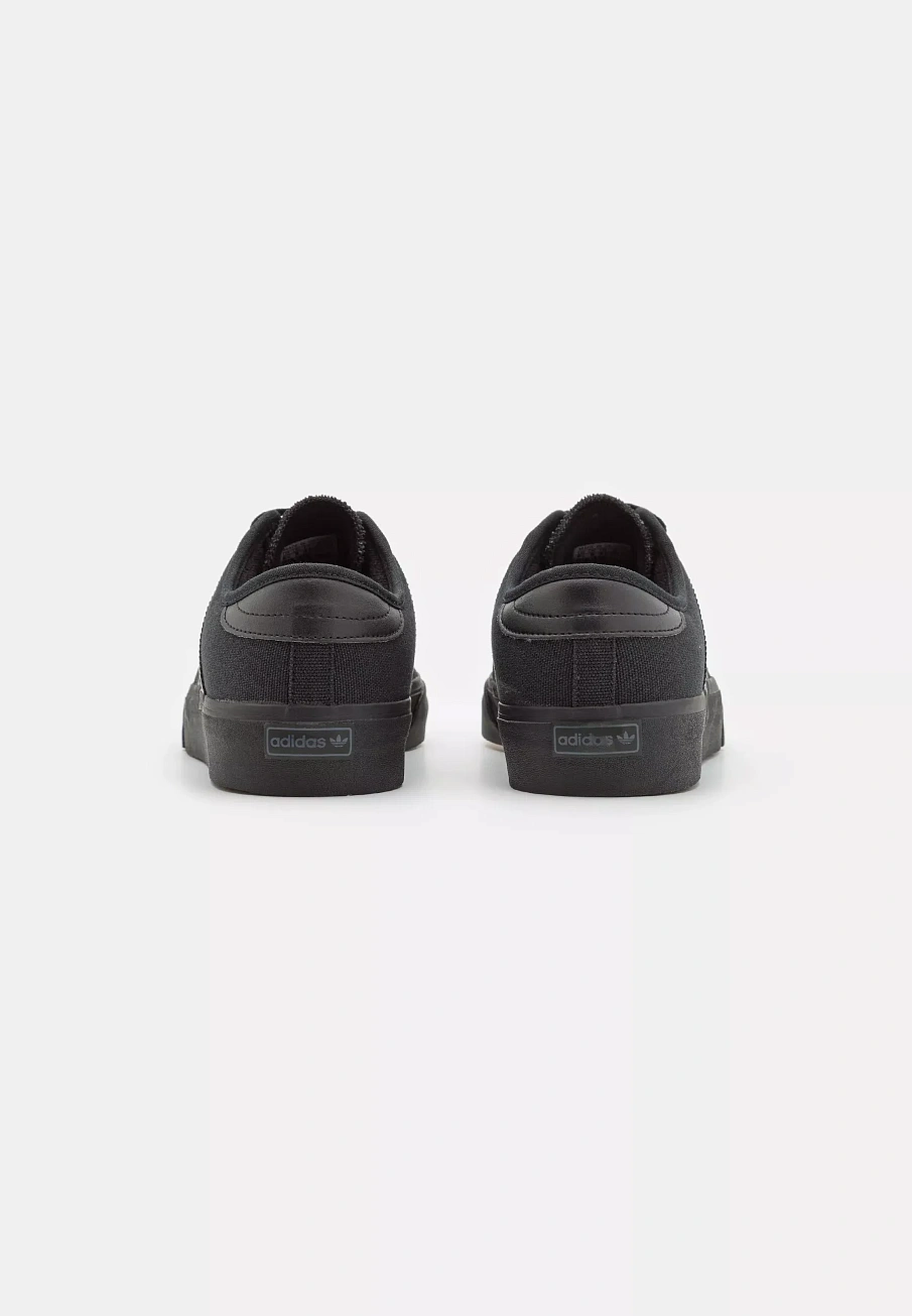 Фото № 3 с приближением к товару «‎SEELEY XT UNISEX»
