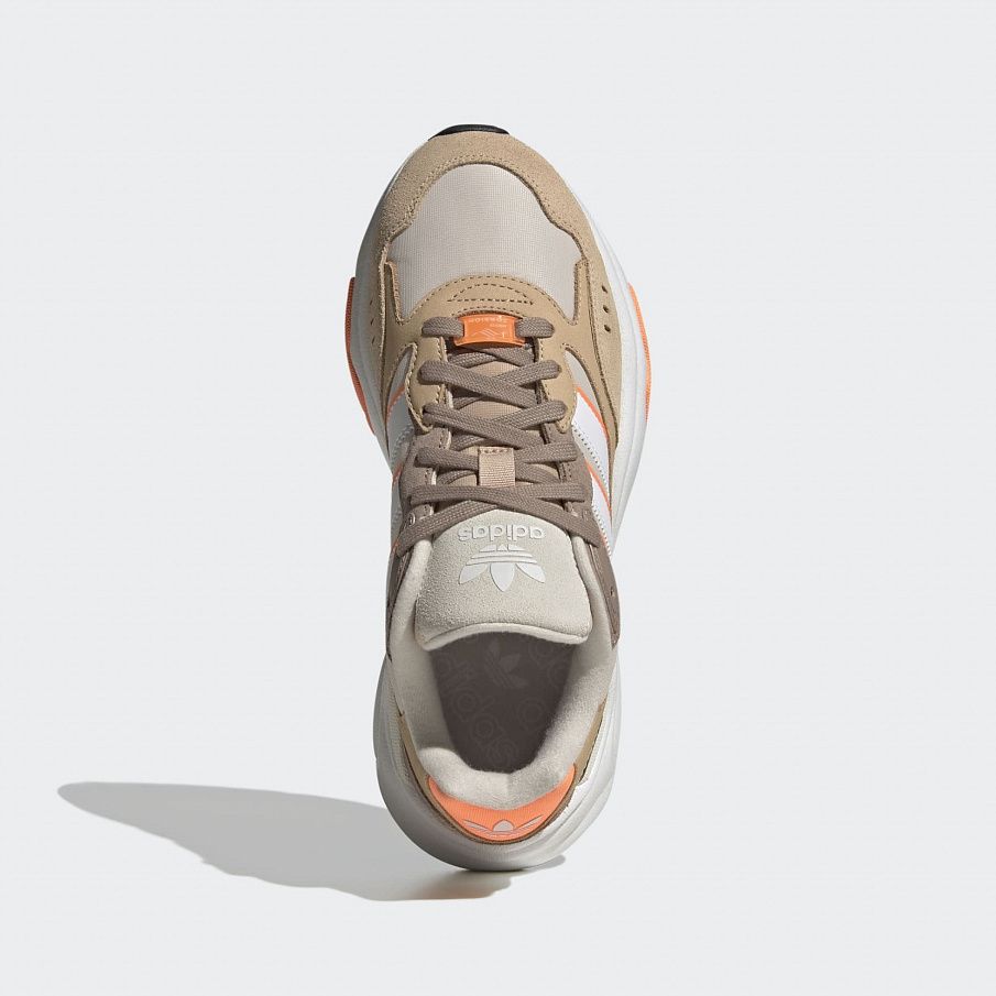 Фото № 2 с приближением к товару «‎Adidas Retropy »