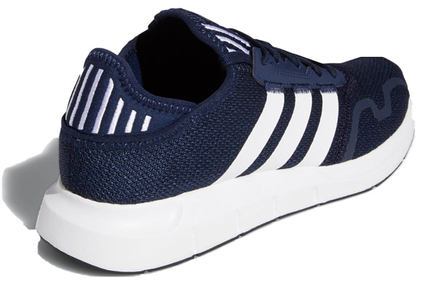 Фото № 4 с приближением к товару «‎adidas Swift Run X 'Collegiate Navy'»