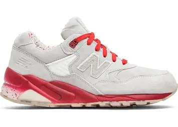 New Balance 580