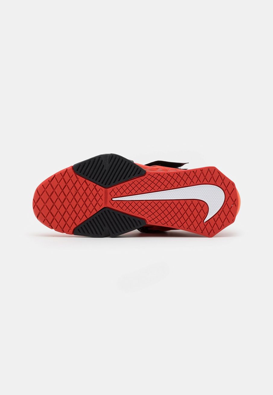 Фото № 5 с приближением к товару «‎Nike Savaleos»