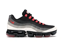 Фото № 1 с приближением к товару «‎Nike Air VaporMax 95 Comet»