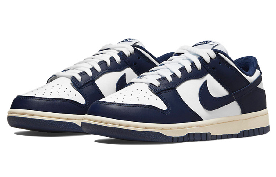 Фото № 3 с приближением к товару «‎Nike WMNS Dunk Low Skate shoes Midnight Navy and White»