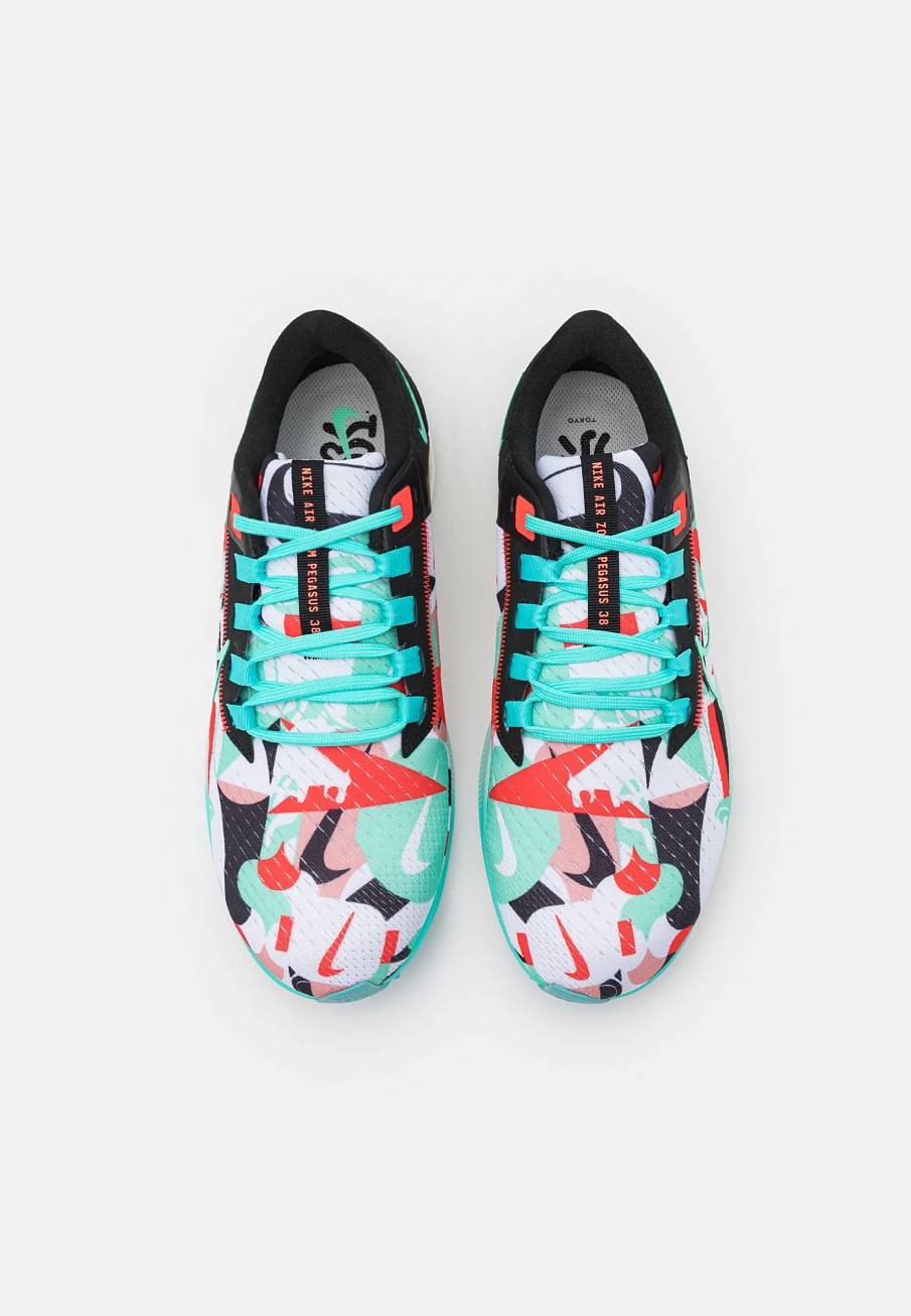 Фото № 4 с приближением к товару «‎Nike Air Zoom Pegasus 38 »