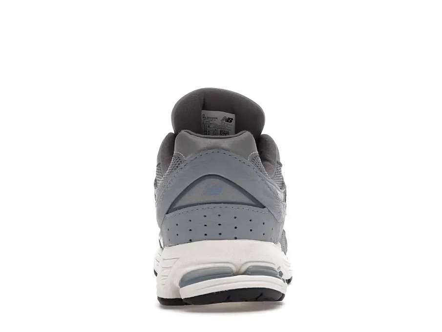 Фото № 4 с приближением к товару «‎New Balance 2002R»