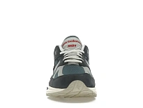 Фото № 2 с приближением к товару «‎New Balance 991v2»