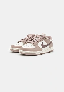 Фото № 4 с приближением к товару «‎DUNK LOW»