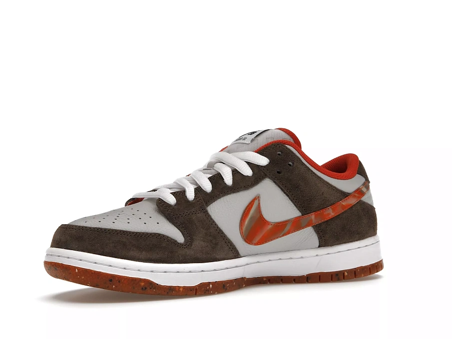 Фото № 4 с приближением к товару «‎Nike SB Dunk Low Crushed D.C.»