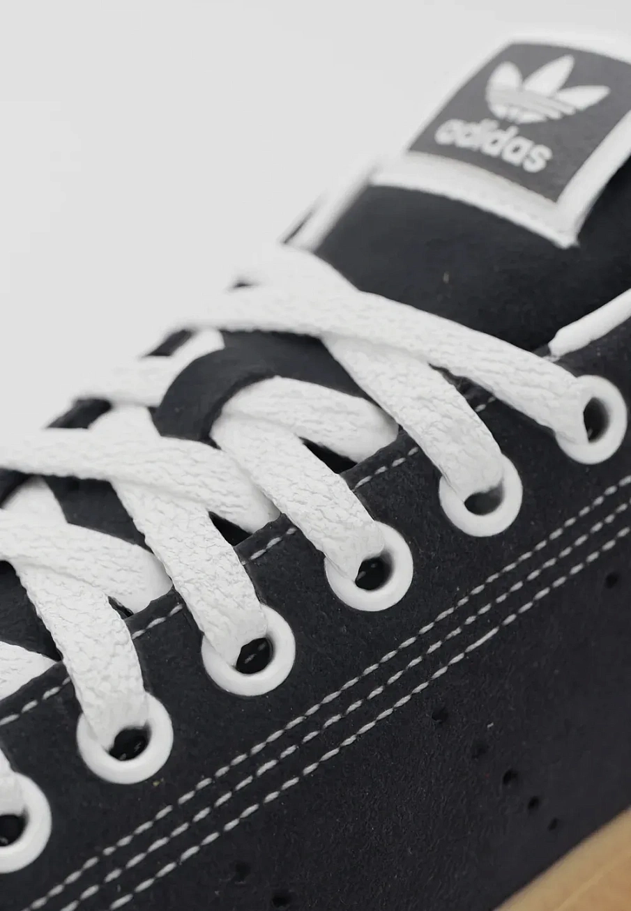 Фото № 3 с приближением к товару «‎STAN SMITH CS»