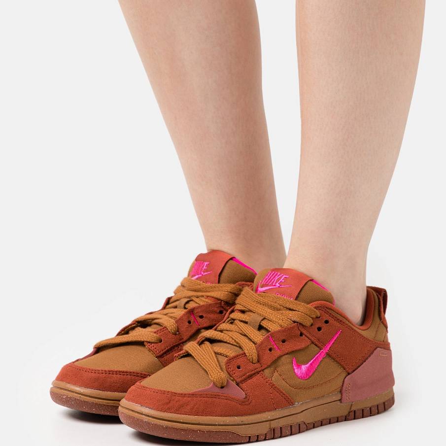 Фото № 2 с приближением к товару «‎Nike Dunk Disrupt 2 »