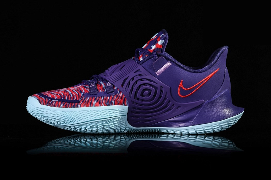 Фото № 1 с приближением к товару «‎Nike Kyrie 3 Orchid »