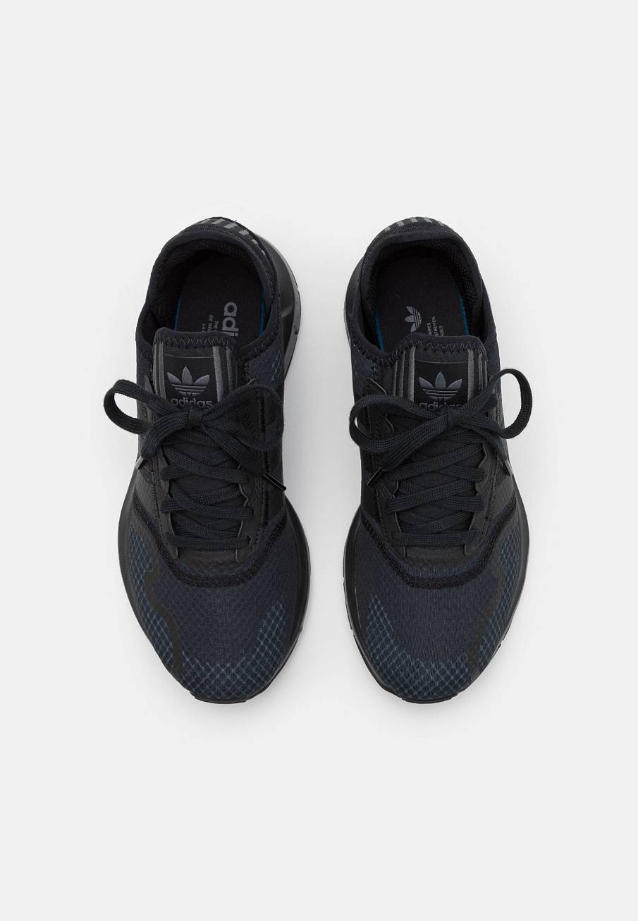 Фото № 2 с приближением к товару «‎Adidas Swift »