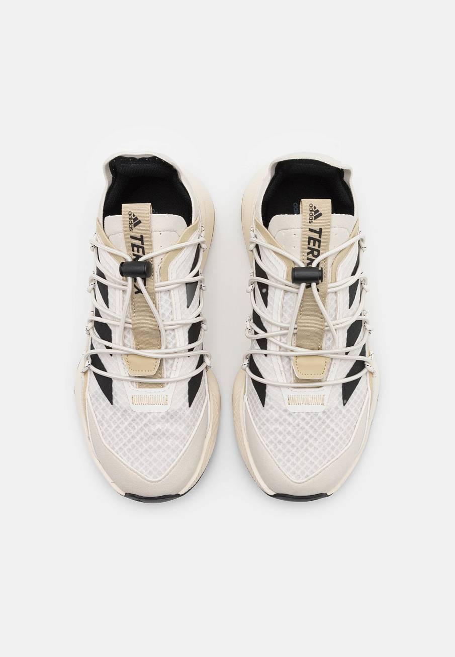 Фото № 4 с приближением к товару «‎Adidas Terrex Voyager 21»