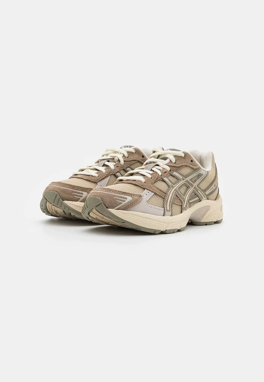 Фото № 4 с приближением к товару «‎Кроссовки Asics spa0h11a03v-o11-n»