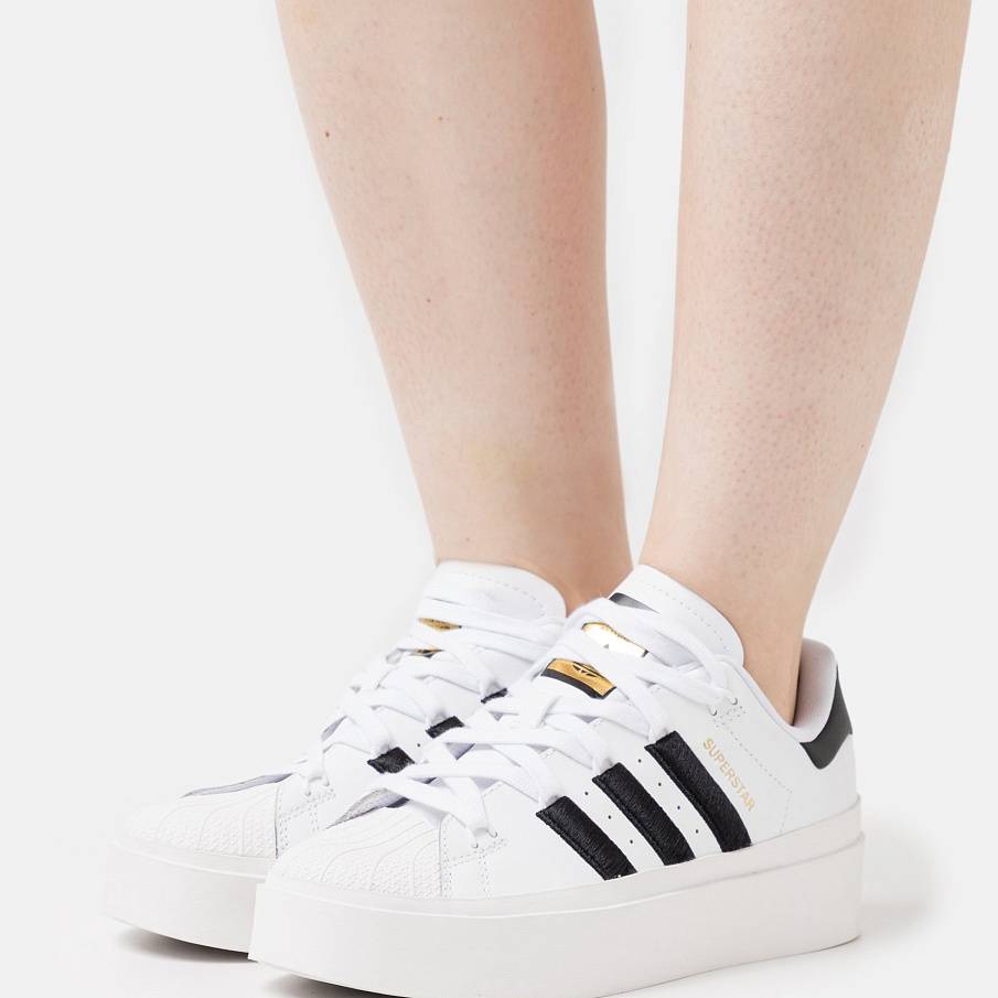 Фото № 1 с приближением к товару «‎Adidas Superstar Bonega »