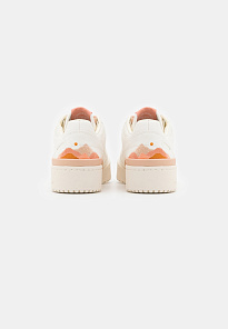 Фото № 4 с приближением к товару «‎Adidas Forum Bold »