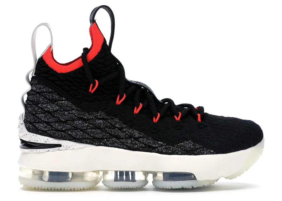 Фото № 1 с приближением к товару «‎Nike LeBron 15 Black Bright Crimson »