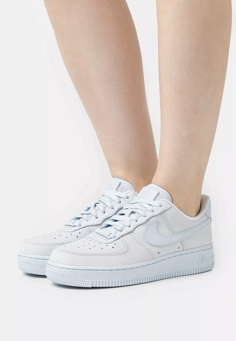 Фото № 2 с приближением к товару «‎AIR FORCE 1 '07 PRM»