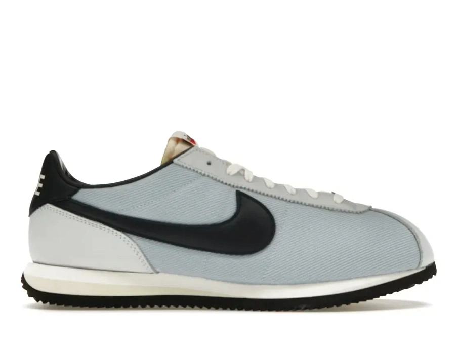 Фото № 1 с приближением к товару «‎Nike Cortez»