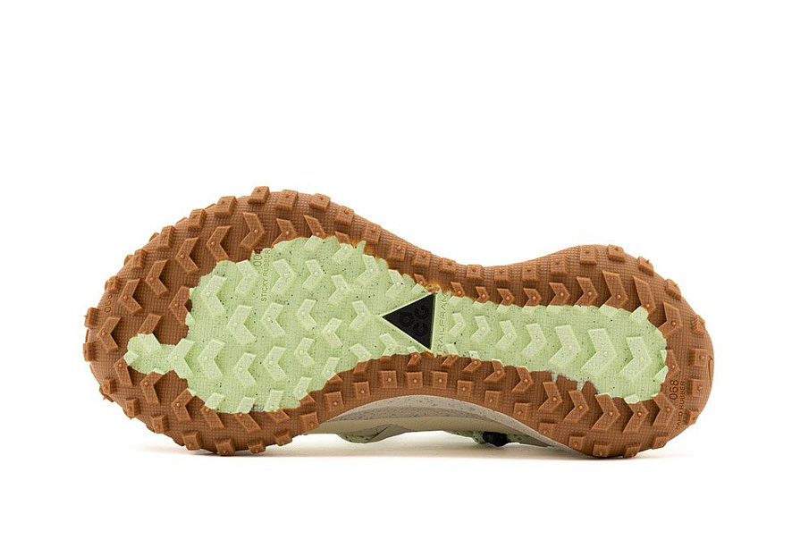 Фото № 4 с приближением к товару «‎Nike Acg Mountain Fly Gore-Tex »