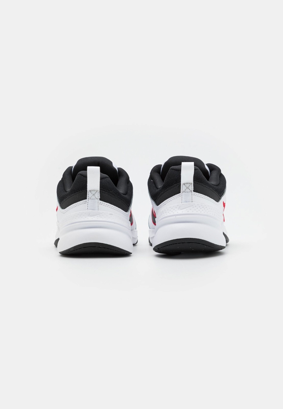 Фото № 2 с приближением к товару «‎Nike Defyallday»