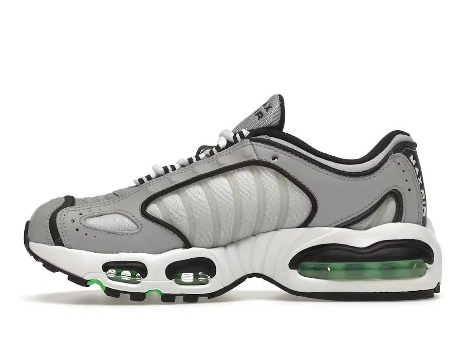 Фото № 3 с приближением к товару «‎Nike Air Max Tailwind 4»