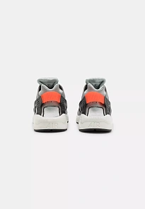 Фото № 4 с приближением к товару «‎AIR HUARACHE GEL UNISEX»