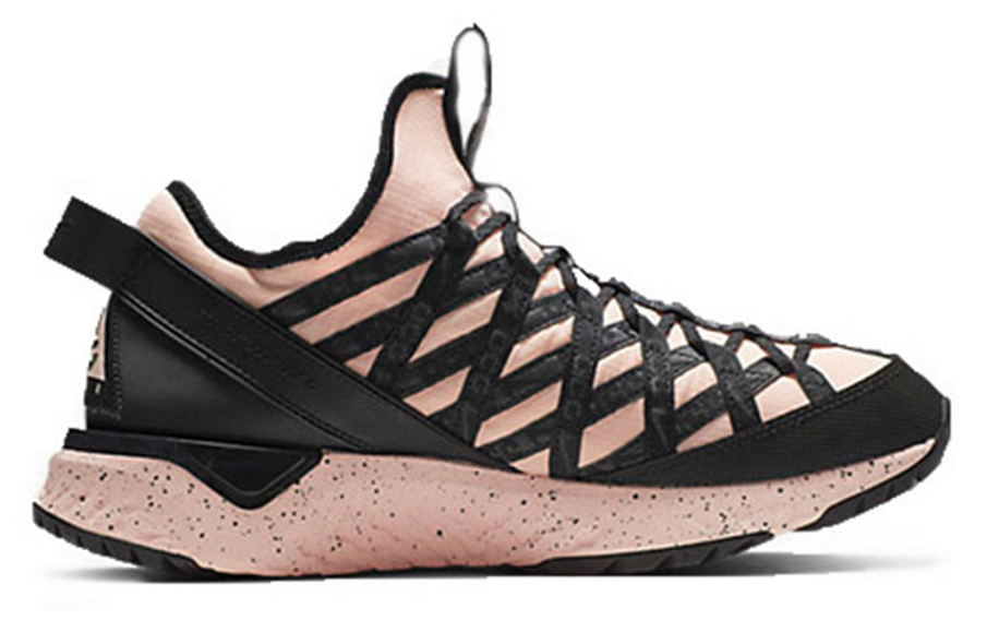 Фото № 2 с приближением к товару «‎Nike Acg React Terra Gobe 'Melon Tint'»