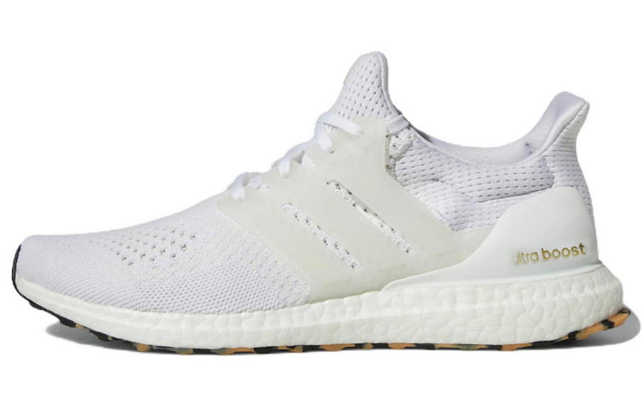 Фото № 1 с приближением к товару «‎ adidas Ultraboost 1.0 Running shoes»