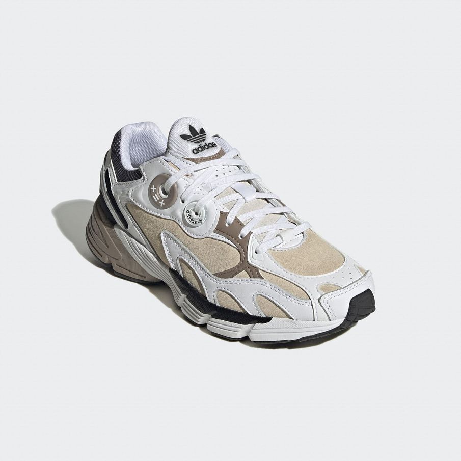 Фото № 2 с приближением к товару «‎Adidas Astir W »