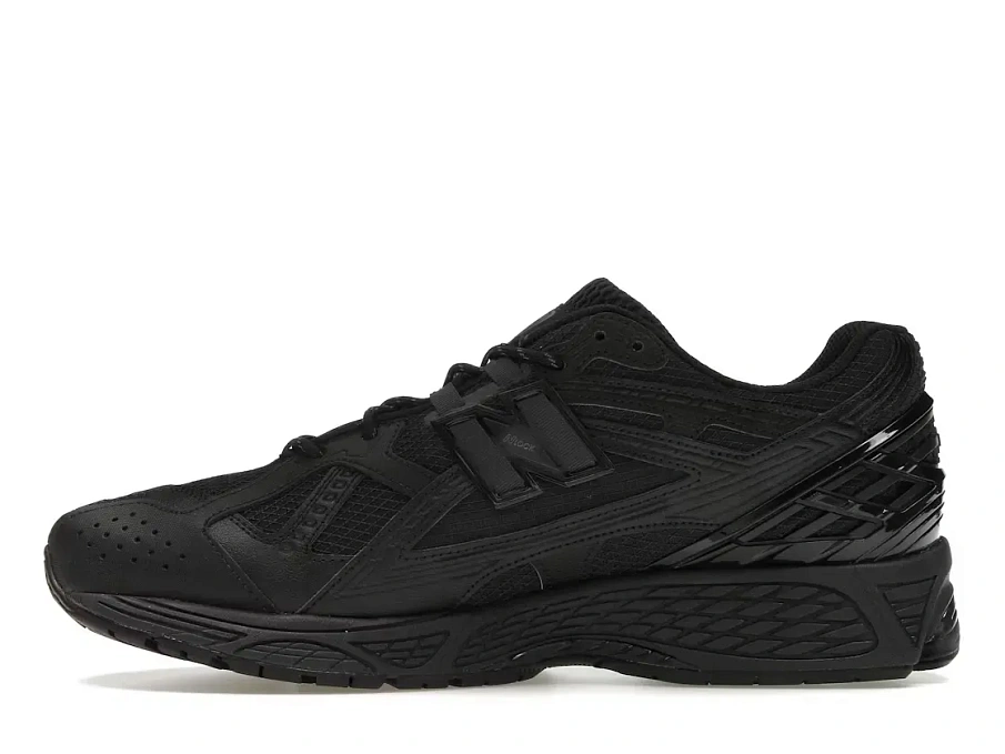 Фото № 3 с приближением к товару «‎New Balance 1906U»