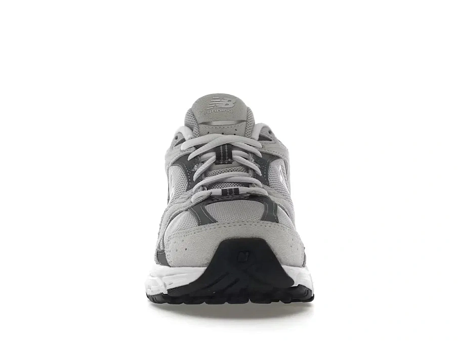 Фото № 2 с приближением к товару «‎New Balance 530»