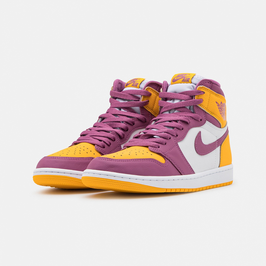 Фото № 2 с приближением к товару «‎Jordan Air 1 Retro »