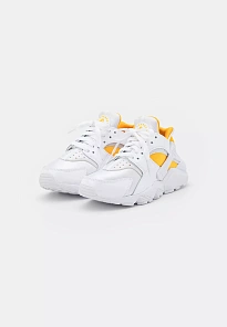 Фото № 2 с приближением к товару «‎W AIR HUARACHE ESS SNKR»
