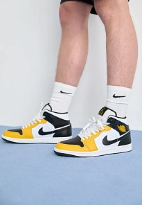 Фото № 2 с приближением к товару «‎AIR JORDAN 1 MID»