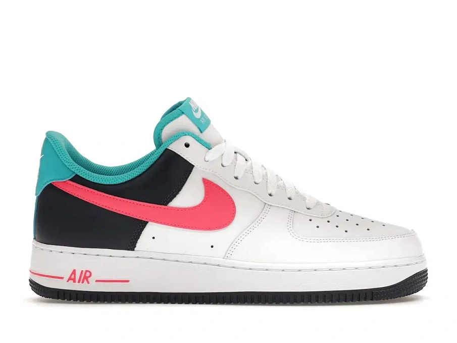 Фото № 1 с приближением к товару «‎Nike Air Force 1 Low '07»