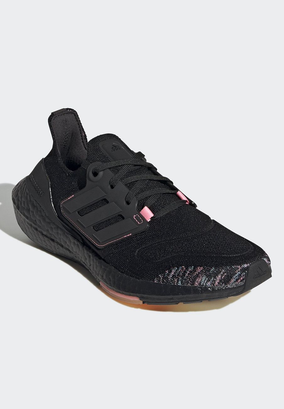 Фото № 4 с приближением к товару «‎Adidas Ultraboost 22»