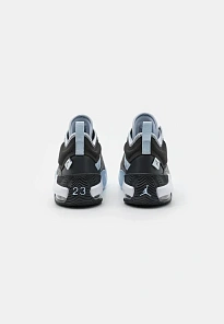 Фото № 3 с приближением к товару «‎JORDAN STAY LOYAL 2»